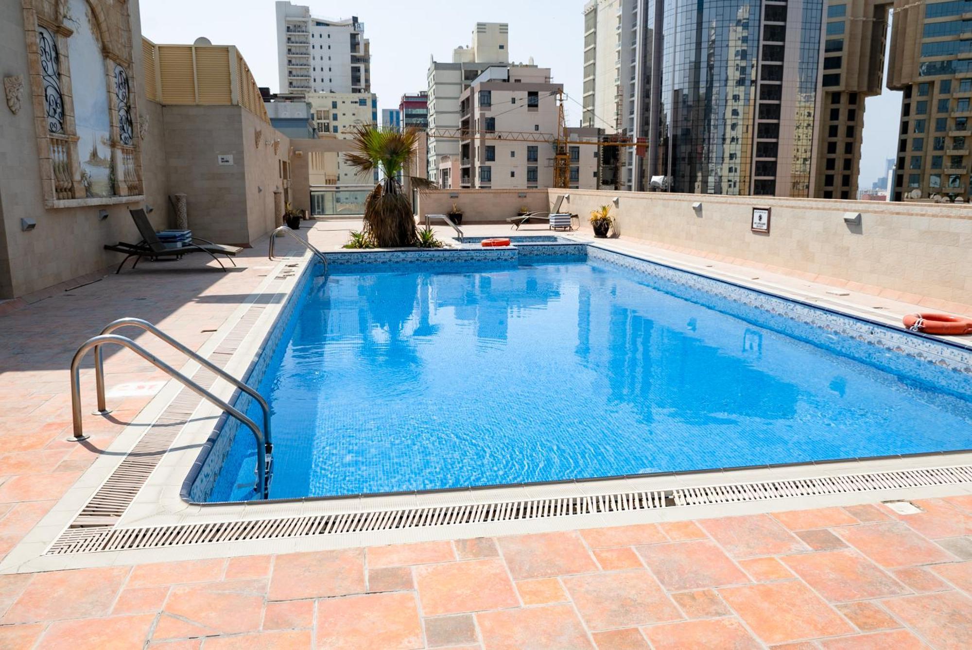 Excelsior Luxury Apartments Manama Exterior photo